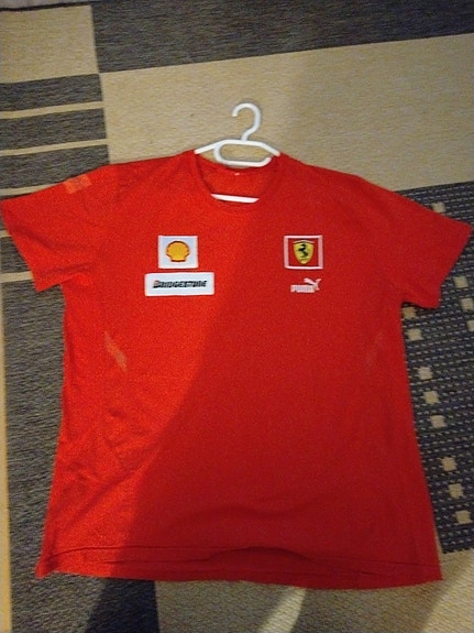 Puma Ferrari t-paita L punainen miehille
