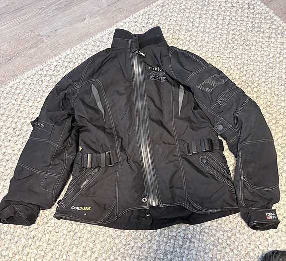 Rukka naisten Goretex ajopuku 44
