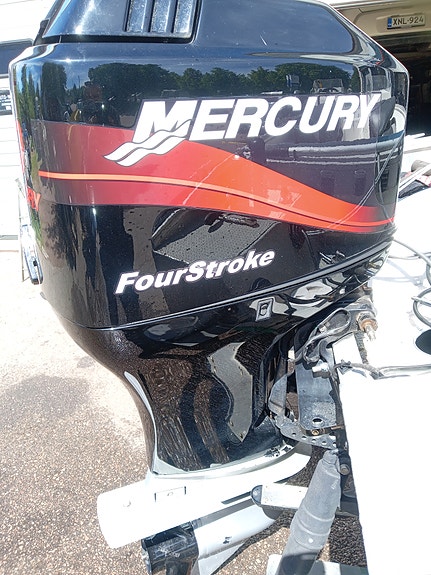 Mercury 90 FourStroke perämoottori