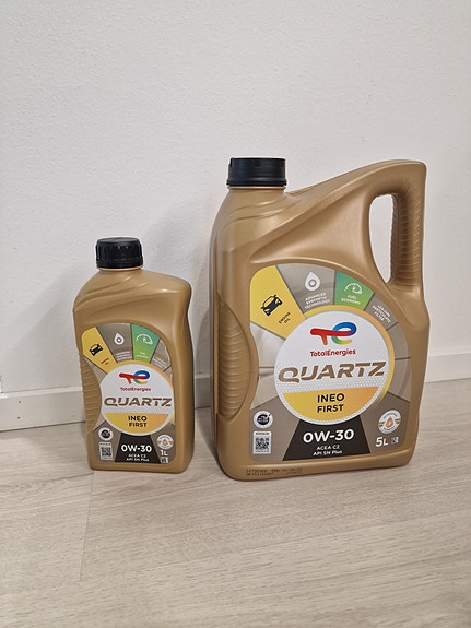 Car Engine Oil sealed pack
