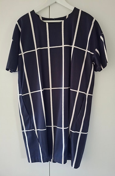 Marimekko mekko L musta puuvilla