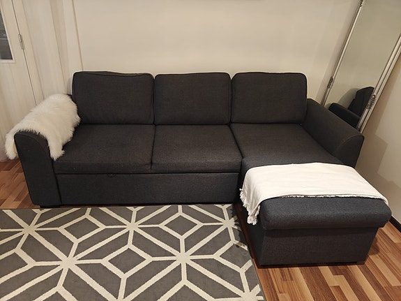 Moderni harmaa kulmasohva / Sofa Bed – Clean & Well Maintained