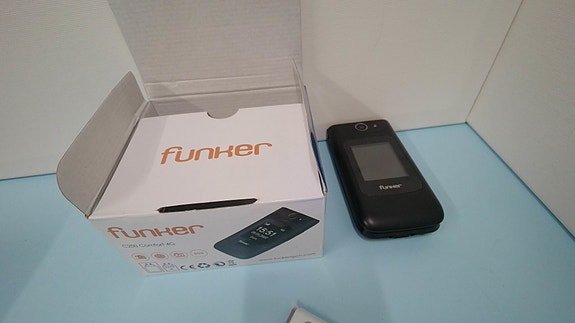 Funker C200 Comfort 4G -simpukkapuhelin, isot näppäimet