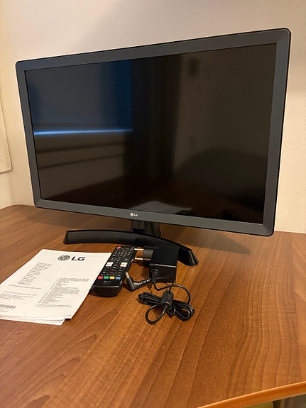 LG 24TQ510S-PZ 24" HD Ready Smart LED TV