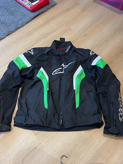 Alpinestars T-GP Pro Air moottoripyörätakki koko 2xl musta vihreä