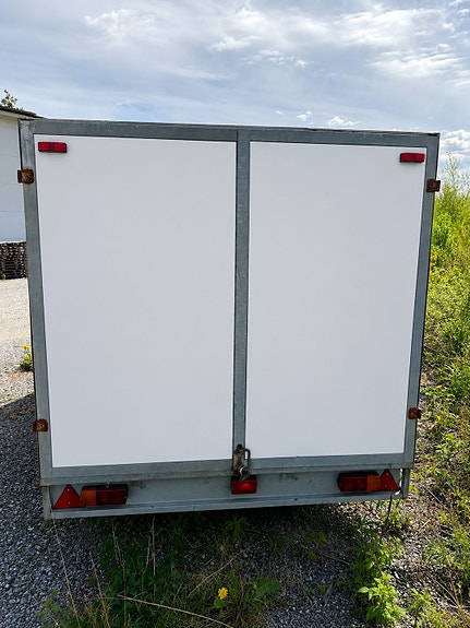 Titan perävaunu jarrullinen koppikärry