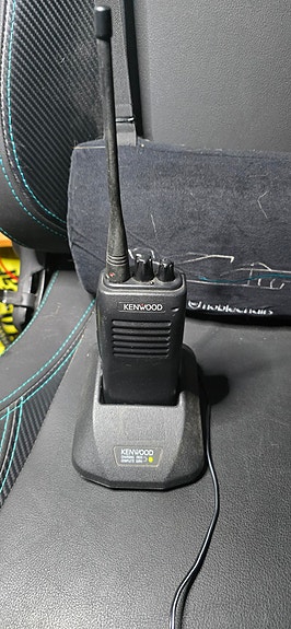 Kenwood tk-360g vhf puhelin 450-470Mhz 2 kpl