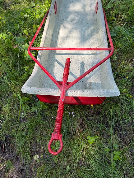 Uusi ahkio moottorikelkkaan / mönkijään