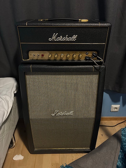 Marshall SV20H ja Marshall studio vintage SV212 kaappi