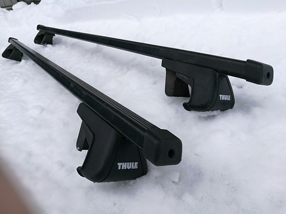 Citroen C5 farmari Thule kattotelineet musta