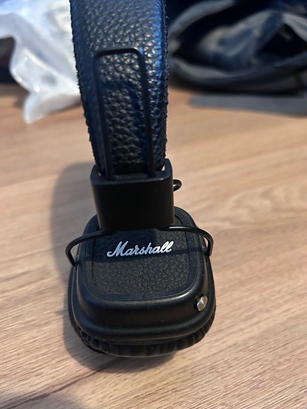 Marshall wireless & wired headphones