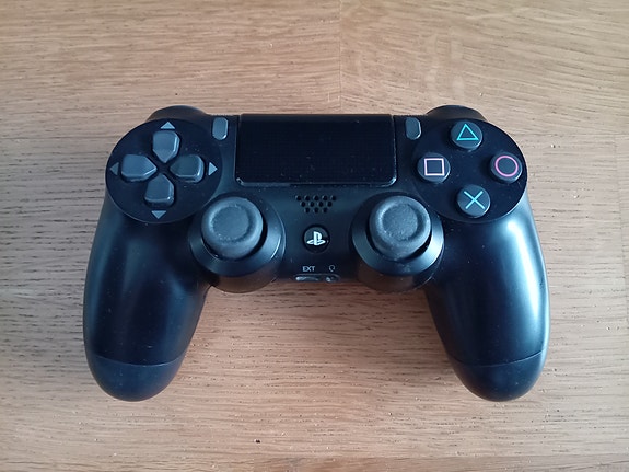 PlayStation 4 ohjain