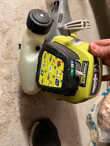 Ryobi 4-tahti ruohotrimmeri