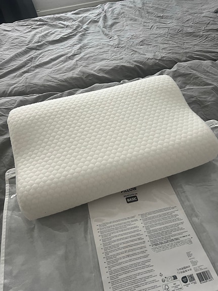 Jysk memory foam contour -tyyny 30x47x7/9 cm valkoinen