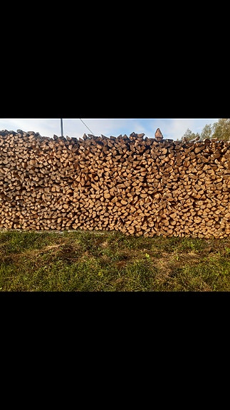 Polttopuuta polttopuita koivuhalkoja