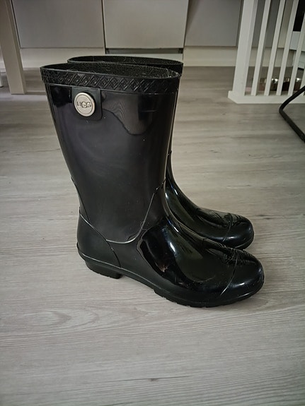 UGG kumisaappaat, koko 38