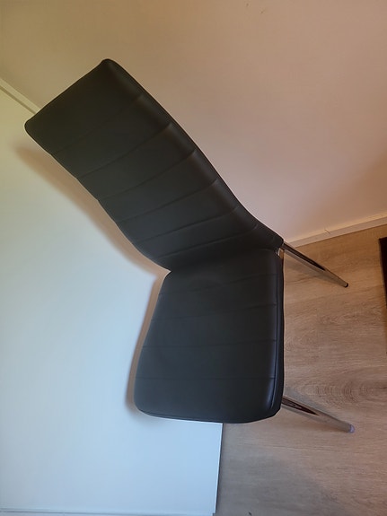 Ruokapöydän tuolit 5 kpl – musta keinonahka