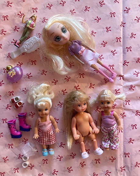 Shibajuku Girls Cutie Kinder Surprise Barbie Kelly Pikku Nuket Lelu Paketti