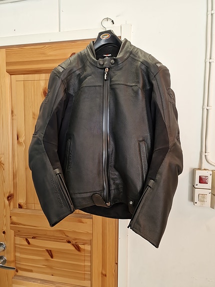 Held Rezzato miesten nahkatakki Gore-Tex koko 52 musta