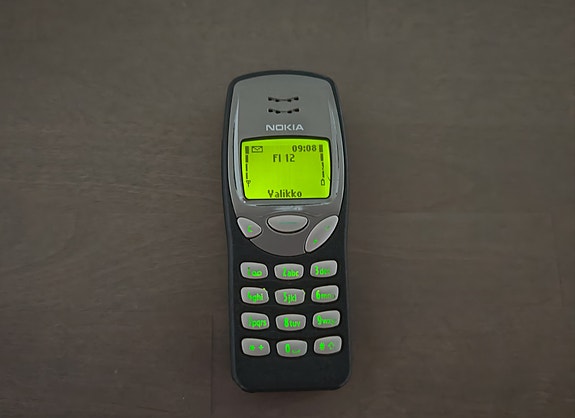 Nokia 3210 retro matkapuhelin