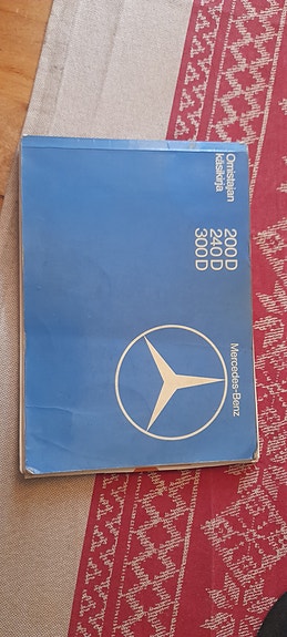 Mercedes Benz omistajan käsikirja