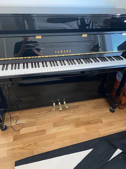 Yamaha B malli, Silent