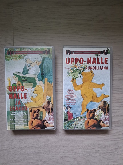 Uppo-Nalle VHS-paketti