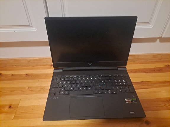 HP 15,6" kannettava tietokone Ryzen 5 / RTX 3050 / 16gB / 512GB SSD