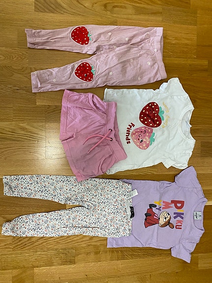 Lindex tyttöjen vaatesetti koko 90-92