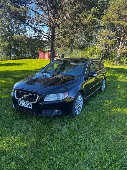 OSTETAAN BC RACING ALUSTA
