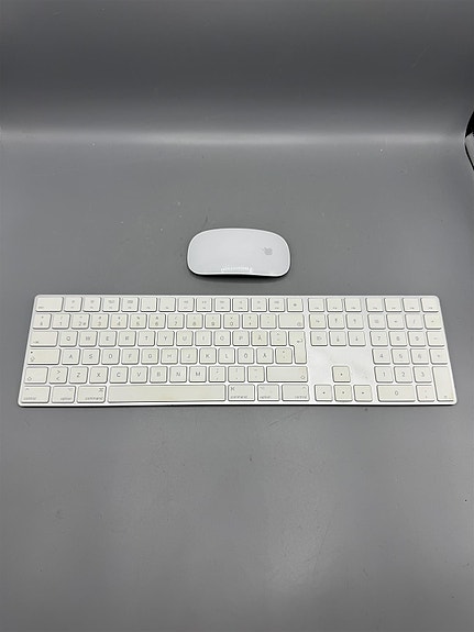 Apple näppäimistö ja hiiri