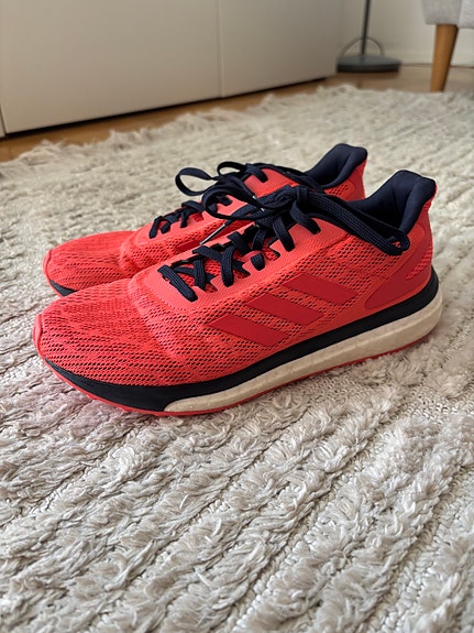 Adidas Boost juoksulenkkarit, koko 37