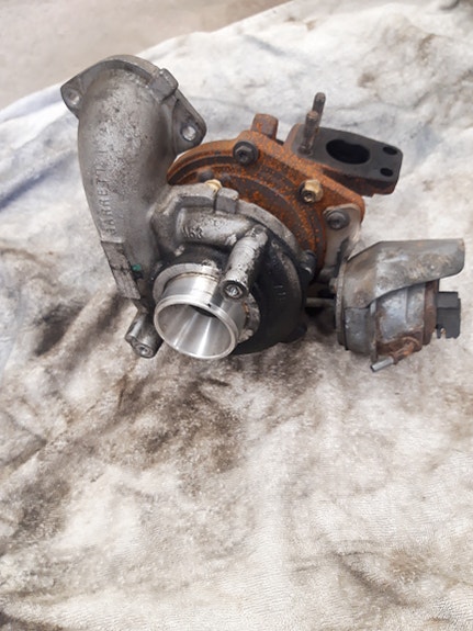 Volvo d2/pösö/ford/citroen 1.6hdi turboahdin