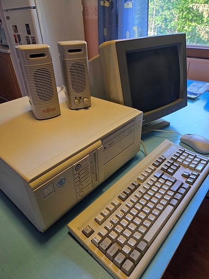 486 Retro PC-pöytämallin tietokone varusteineen, DTK