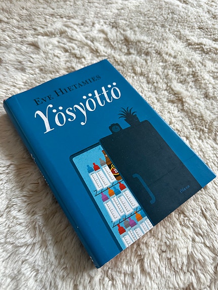 Eve Hietamies / Yösyöttö