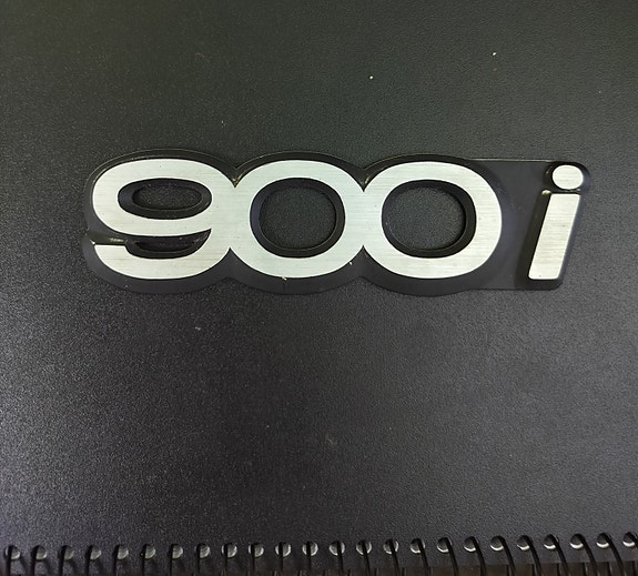 Saab 900i logo