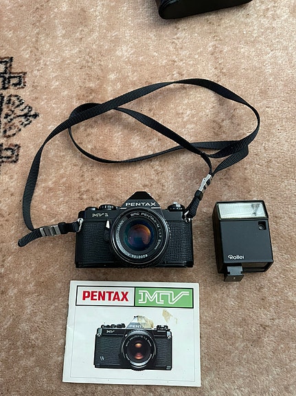 Pentax MV-1 -filmijärjestelmäkamera