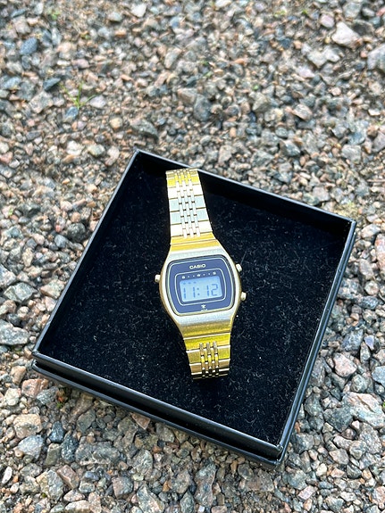 Casio digitaalinen naisten rannekello