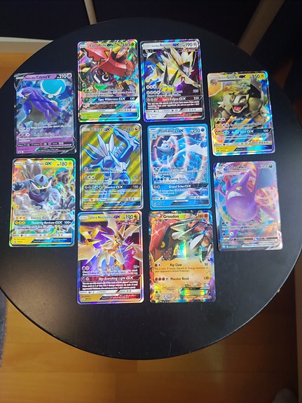 Pokemon kortteja