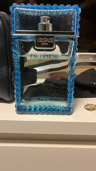 Versace Man Eau Fraîche miesten hajuvesi