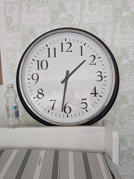 IKEA seinäkello