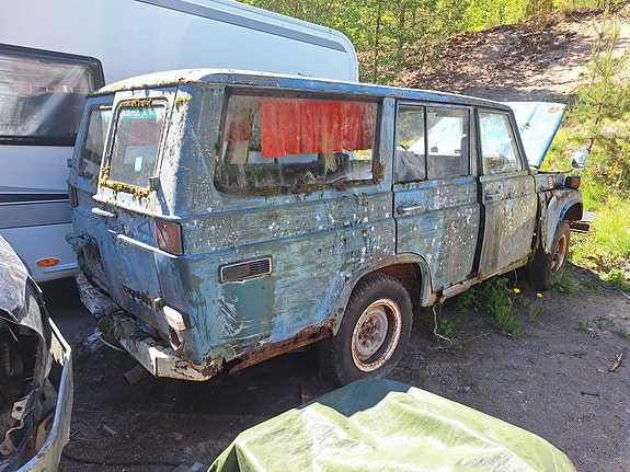 Toyota land cruiser fj-55