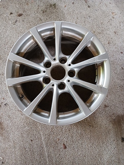 BMW alkuperäinen 16" vanne