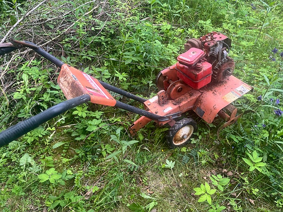 Kyntökone Yard-Man – Made in USA. Vaatii korjausta!