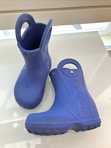 Crocs C8 (24/25) kumisaappaat