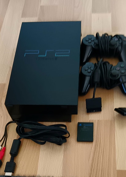 Sony PlayStation 2 -pelikonsoli