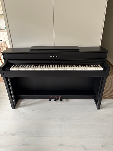 Yamaha Clavinova CLP-645 | Tori