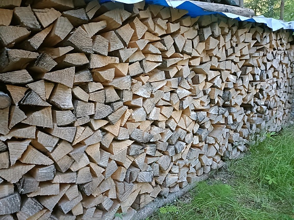 Pino kuusiklapeja