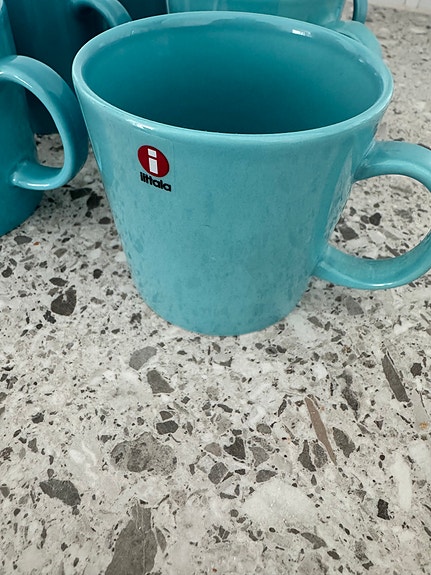 Teema turkoosi mukit 6kpl hinta 50€ yhteensä