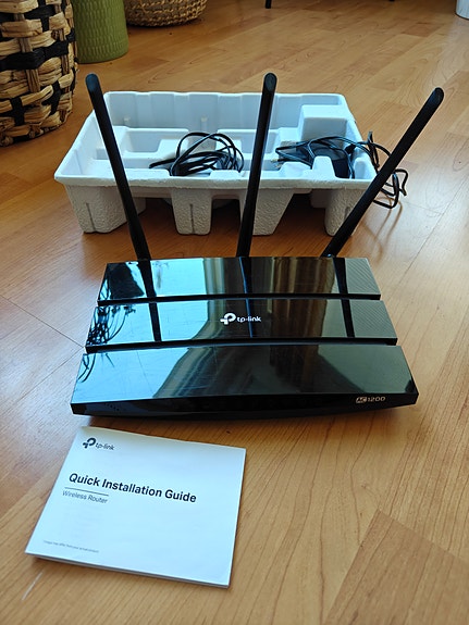 TP-Link AC1200 modeemi/reititin